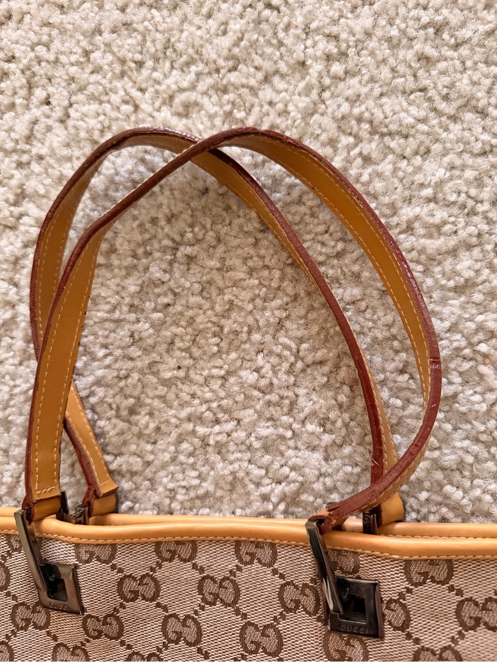Gucci Brown Beige GG Canvas Tote with Tan Trim - Picture 4 of 10